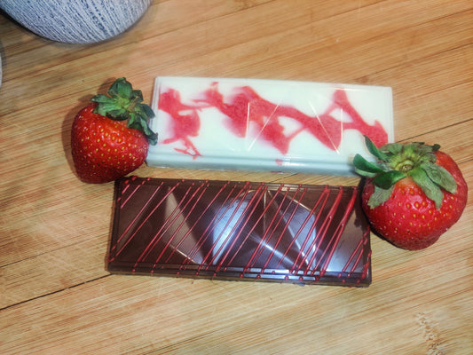 Dubai Chocolate Bar - Strawberry & Pistachio